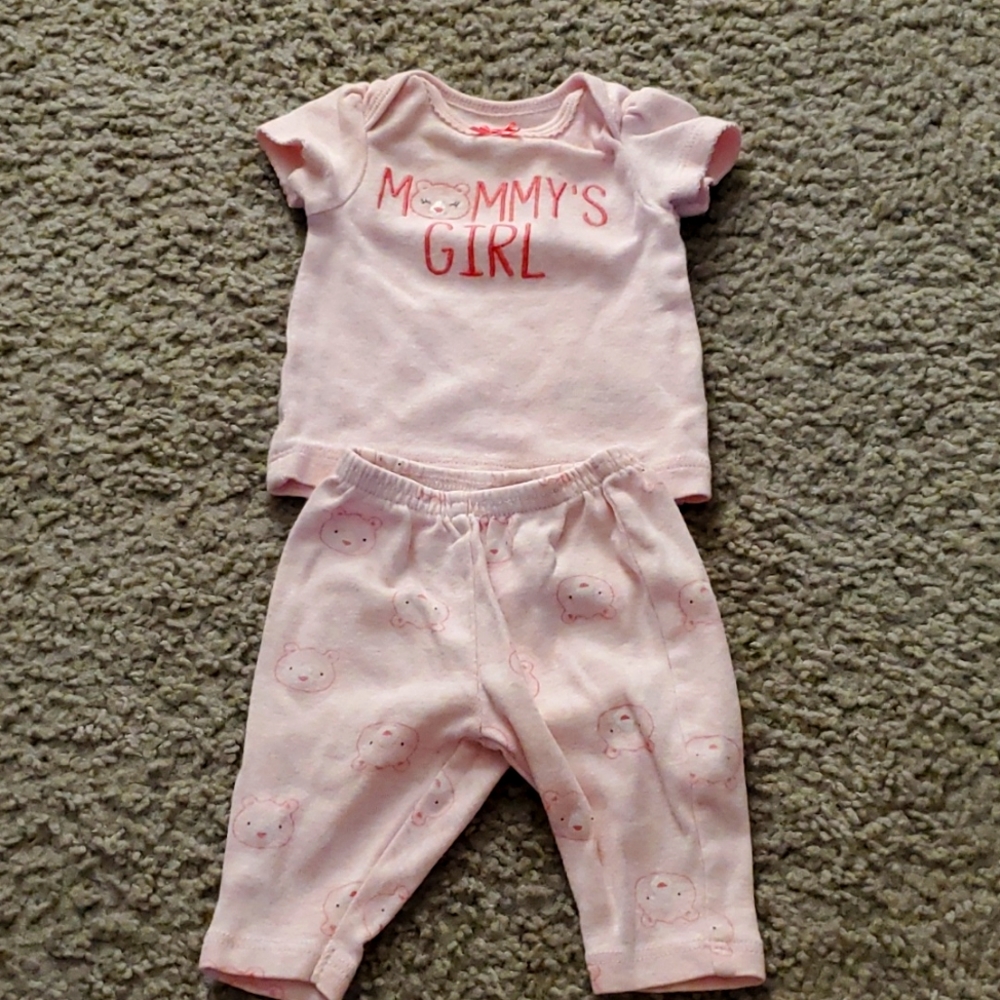 Mommy's Girl Newborn Outfit